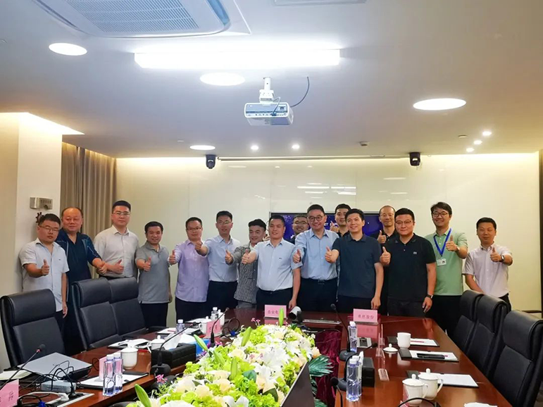 同频共振 相助共赢 | 利澳平台注册开户股份与白云电气签署战略相助框架协议