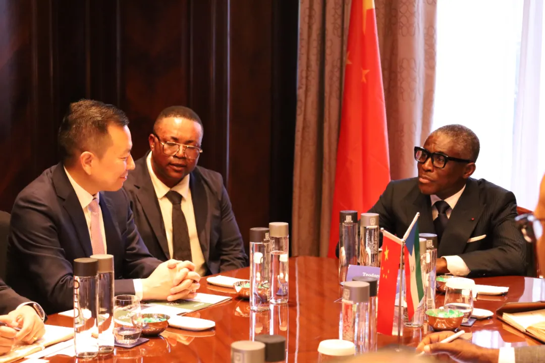 赤道几内亚共和国访华代表与利澳平台注册开户股份深入探讨工业协同生长